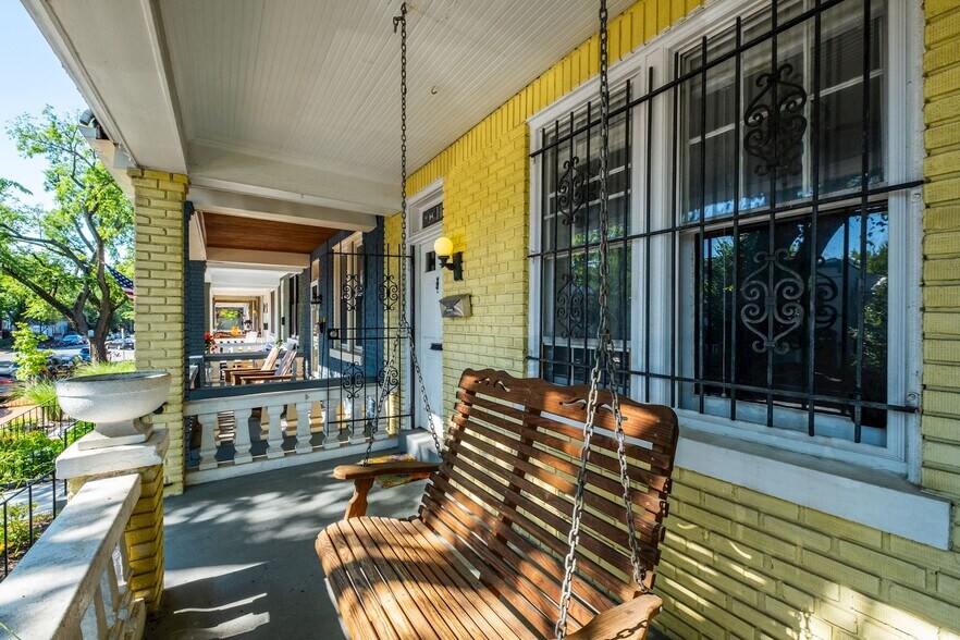 2 person porch swing! - 237 11th ST SE
