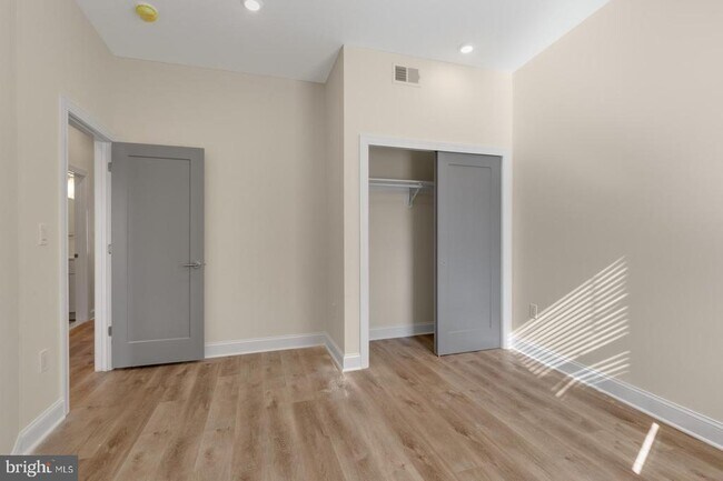 Building Photo - 511 Gorgas Ln