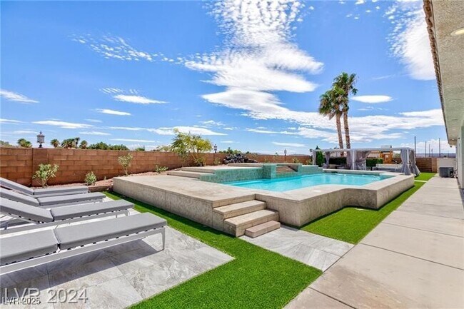Building Photo - 6525 Ponderosa Way
