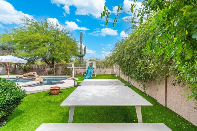 Building Photo - 5404 E Lonesome Trail