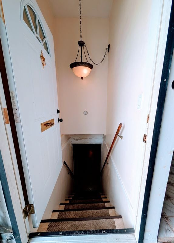Building Photo - 1308 Claremont Pl