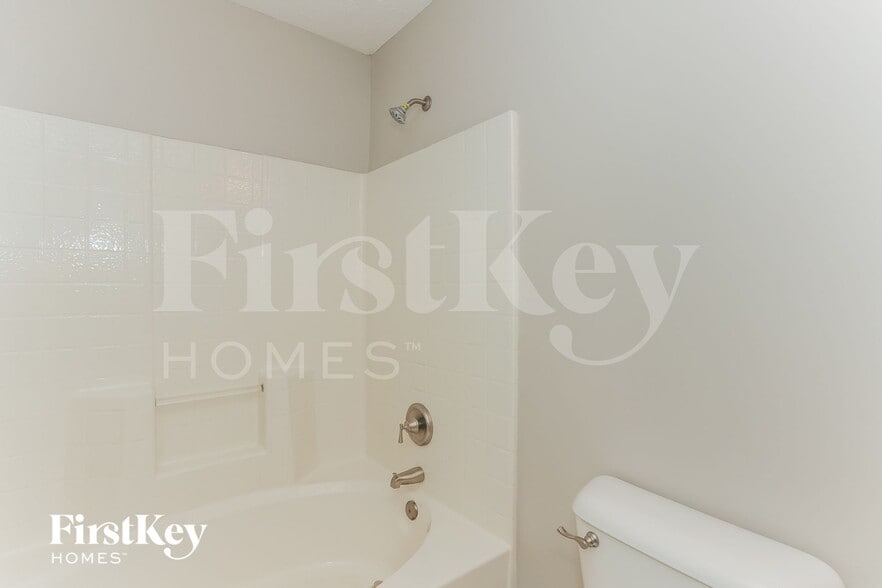 Building Photo - 201 Prescott Ct