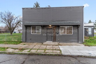 Building Photo - 2229 E Boone Ave