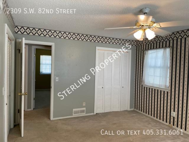 Building Photo - 2309 SW 82nd St