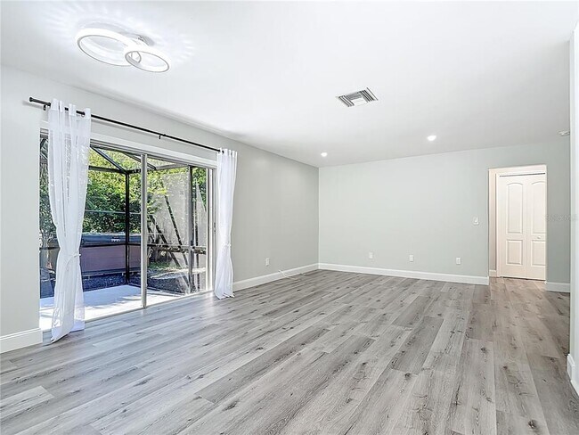 Building Photo - 620 N Barfield Dr