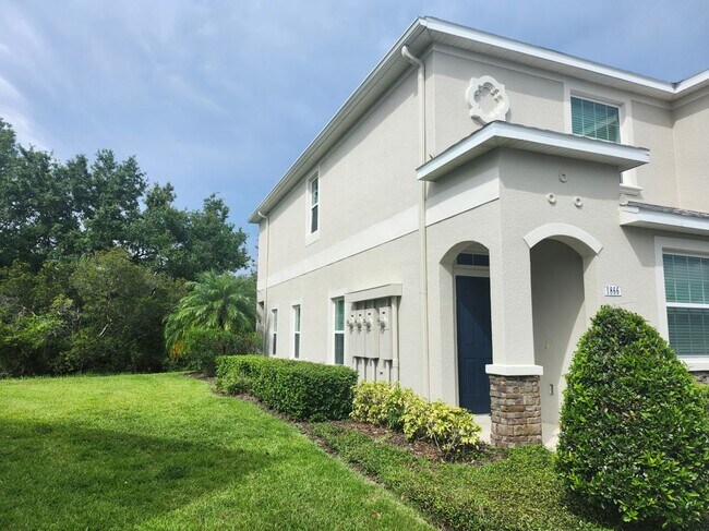 Building Photo - 1866 Greenwood Valley Dr