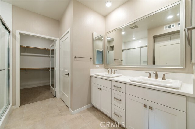 Building Photo - 135 Bowery