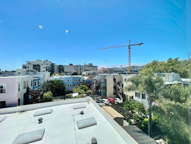 Building Photo - 2BR/2BA Inner Mission Boutique Condo w/Parking, Storage, Laundry – PROGRESSIVE
