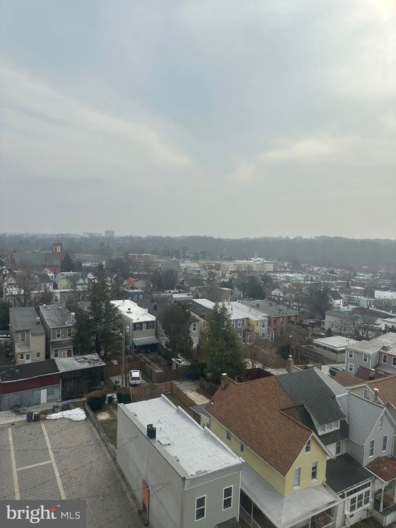 Building Photo - 3939 Roland Ave