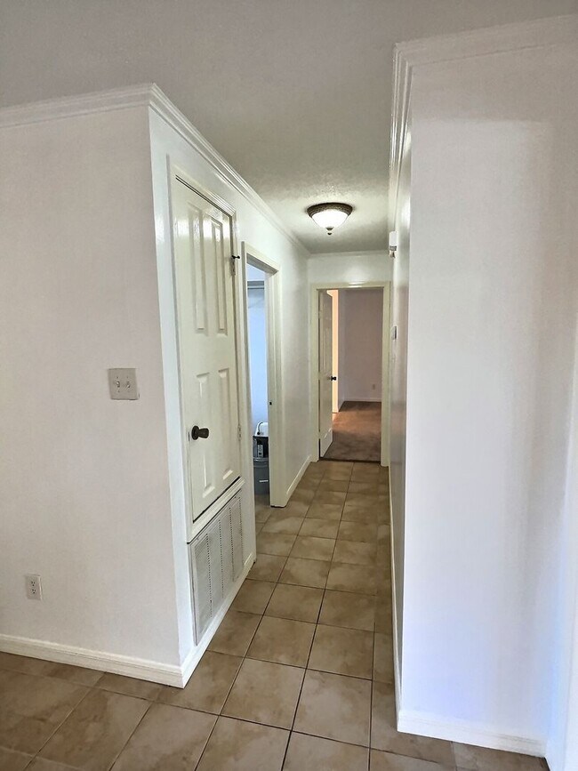 Building Photo - 3-bedroom 2-bathroom home in Vancleave, MS!