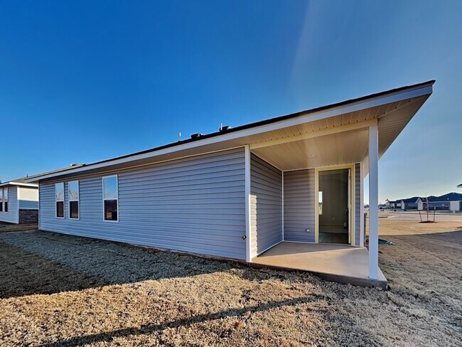 Building Photo - 1029 E Stetson Ln