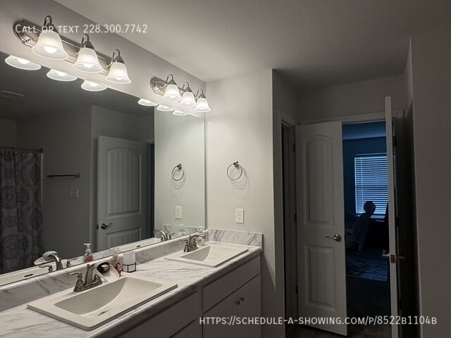 Building Photo - 14027 Oak Arbor Dr