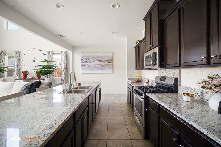 Building Photo - 5805 Commonwealth Ave