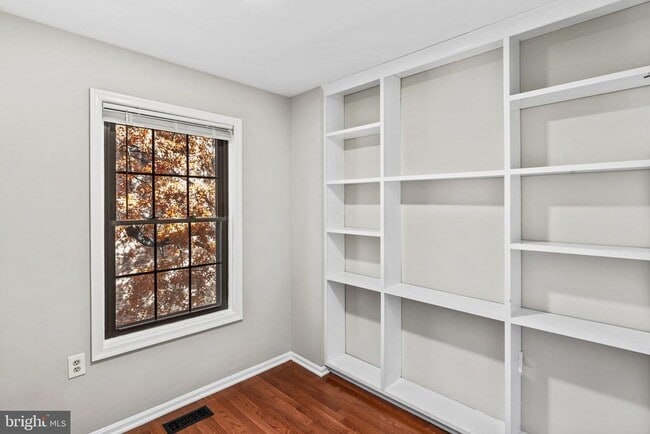 Building Photo - 5416 Wycklow Ct