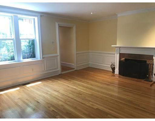 Building Photo - 148 Beacon St