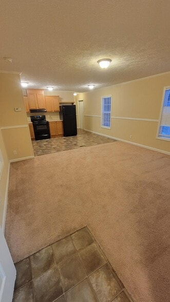 Building Photo - 84 W Sourwood Dr