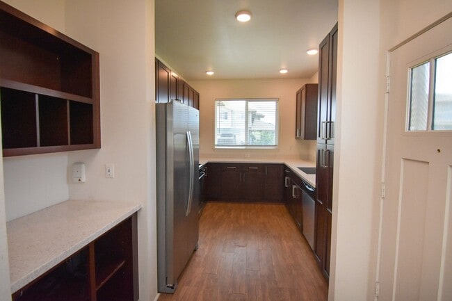 Building Photo - 4BR / 3Bath Home in Haakea at Hoopili!