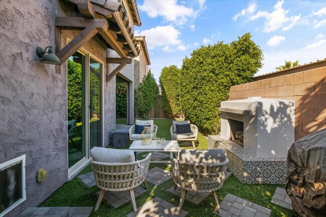 Building Photo - 1063 N 70th Way