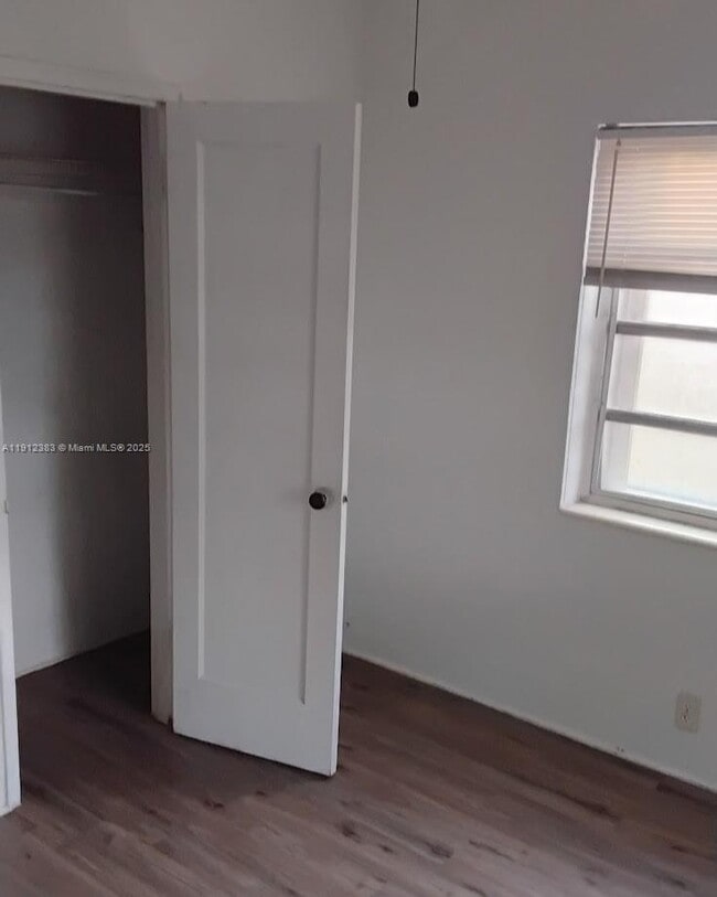 Building Photo - 1914 Adams St