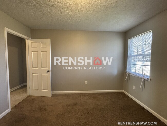 Building Photo - 2998 Elbert Cove