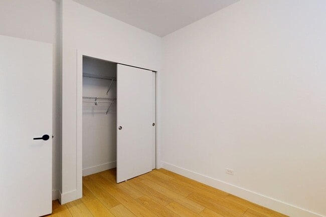 Floorplan - 5411-5421 S. Ellis Avenue