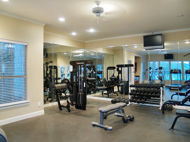 Building Photo - 6000 Shepherd Mountain Cove