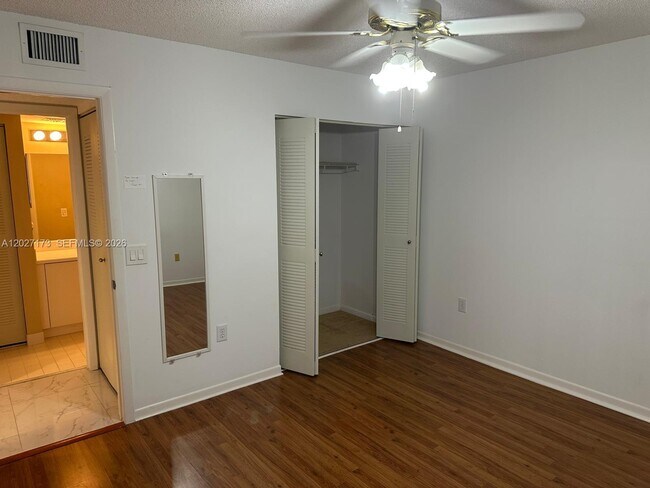 Building Photo - 7737 Trent Dr