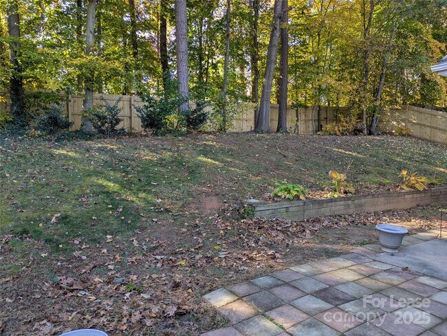 Building Photo - 152 Everett Park Dr