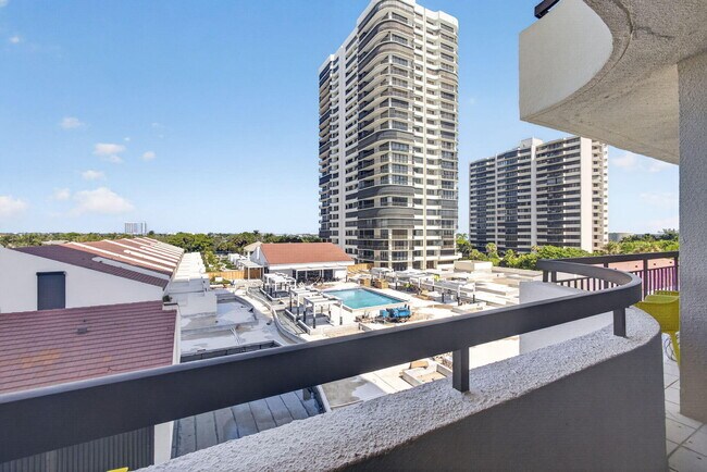 Building Photo - 4000 N Ocean Dr