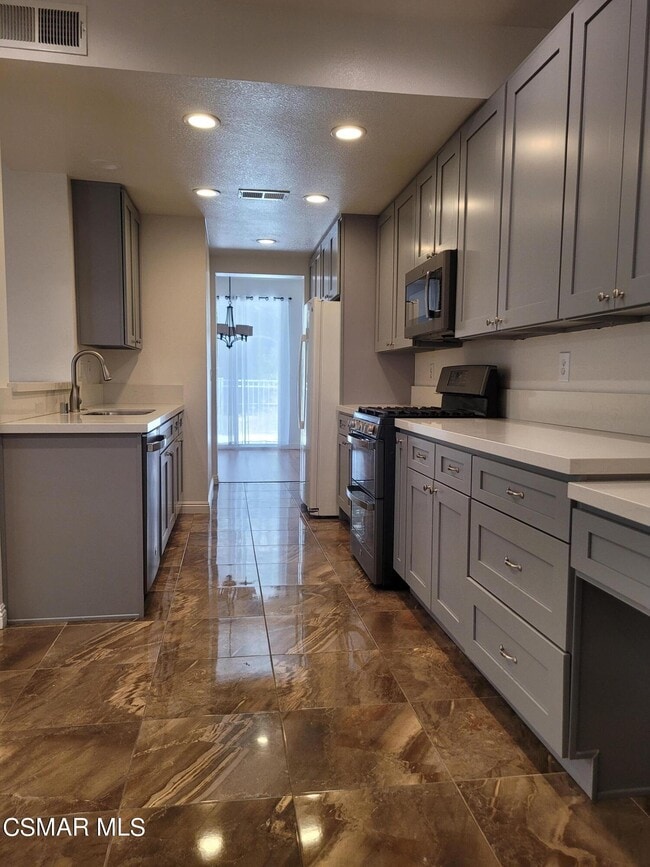 Building Photo - 510 Sonata Way