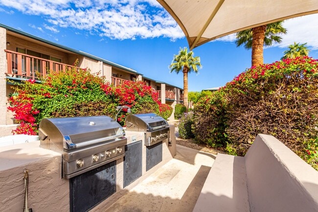 Building Photo - Remodeled 2-Bedroom, 2-Bath Condo in Prime Scottsdale Location