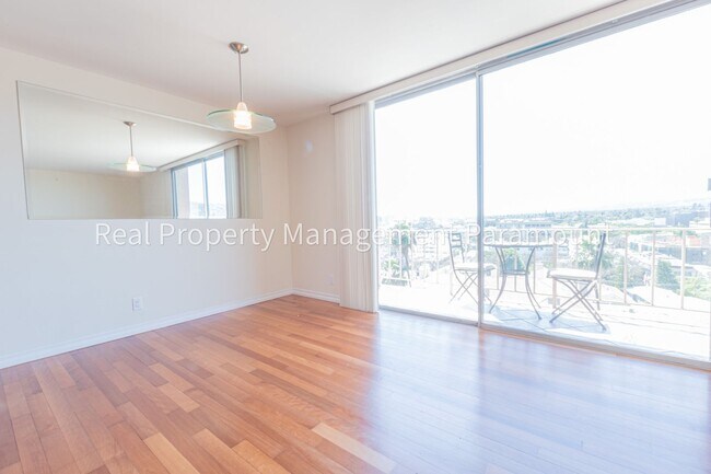 Building Photo - Beautiful One Bedroom Apartment in Los Ang...