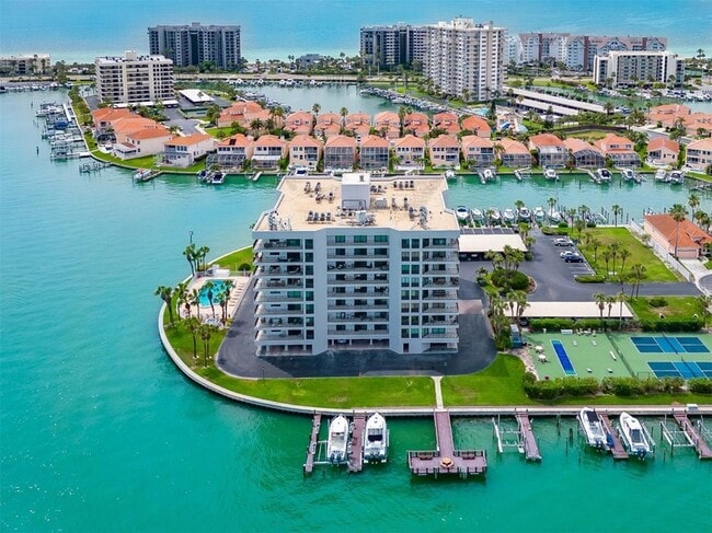 Building Photo - 240 Sand Key Estates Dr