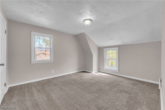 Building Photo - 5461 Clement Ave