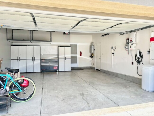 Building Photo - Riverpark | 4Bed + 3Bath | Oxnard | Whalen