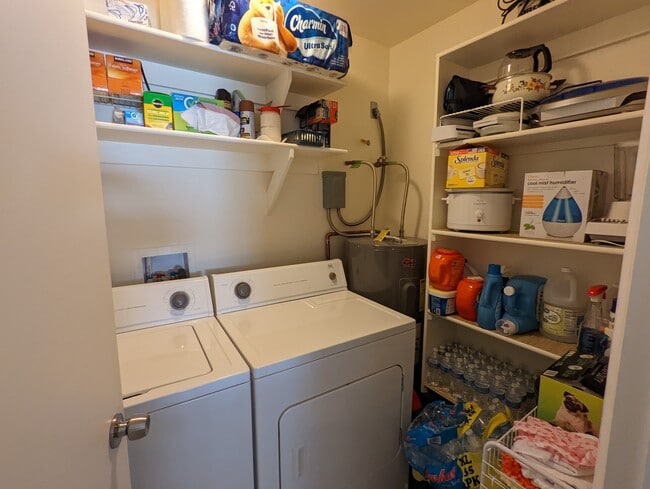 Building Photo - 90 E Cliff House Dr