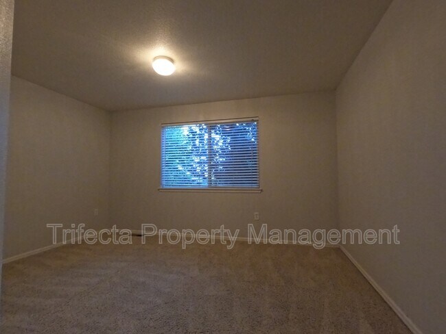 Building Photo - 7420 Matheson Dr