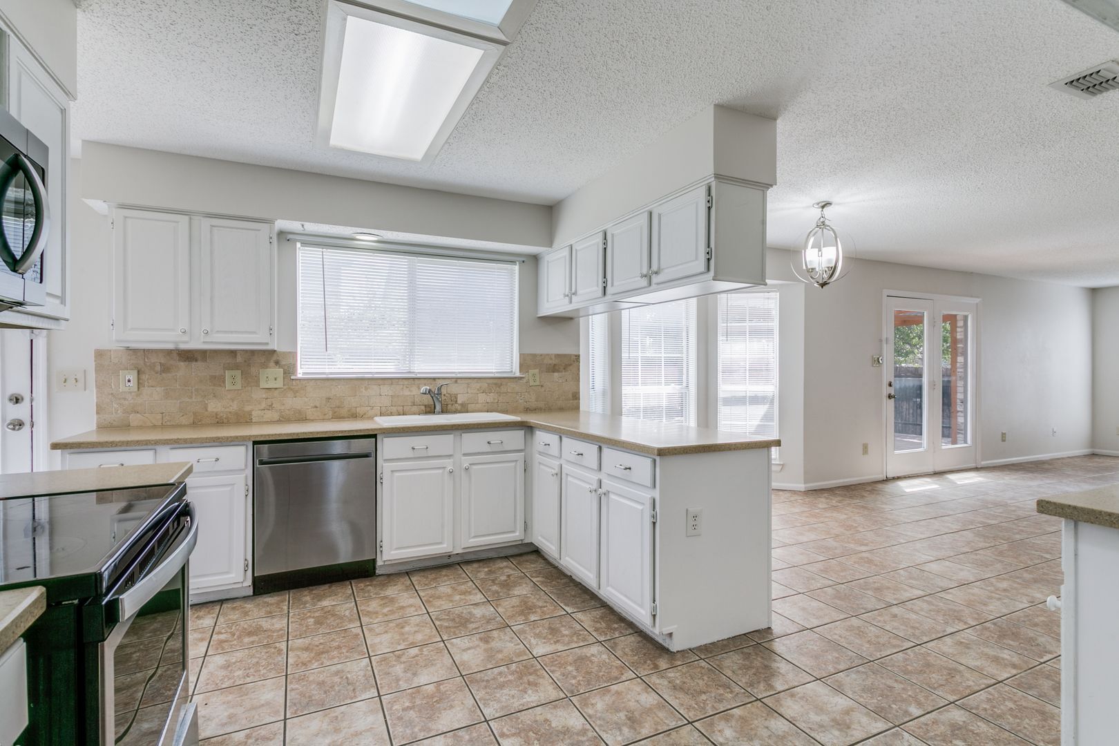 Building Photo - 5504 Big Bend Dr