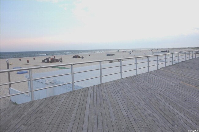 Building Photo - 2000 Ocean Blvd