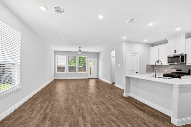 Building Photo - 916 Lido Ln