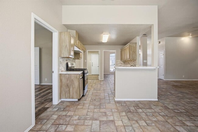 Building Photo - 141 Comanche Trail