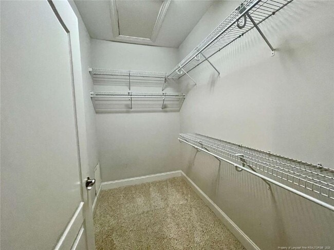Building Photo - 206 Fountainhead Ln