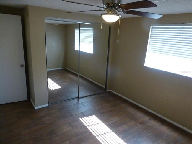 Building Photo - 6815 Alta Vista St