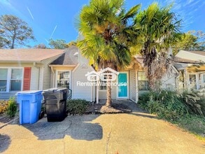 Building Photo - 2421 Sedgewick Dr