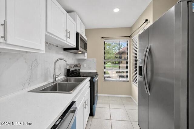 Building Photo - 838 Lawnwood Ave NE