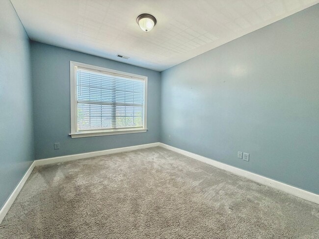 Building Photo - Spacious 3BR/2.5BA Home on Quiet Cul-de-Sac in Knightdale's Churchill Community