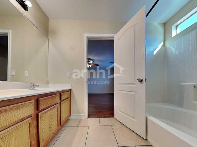 Building Photo - 10045 E Calypso Cir