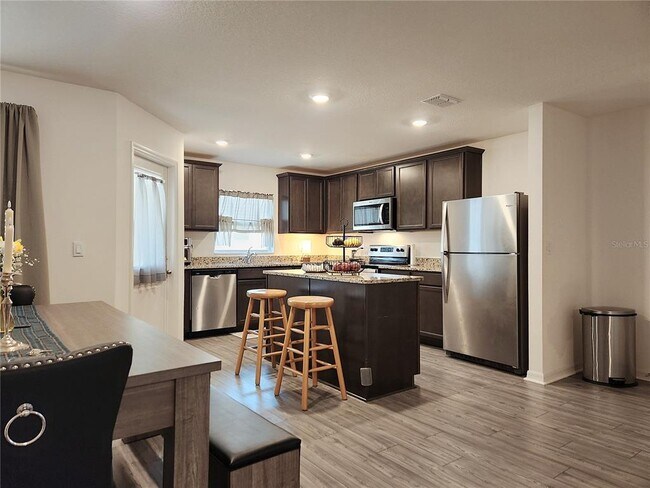 Building Photo - 1679 Wynford Cir
