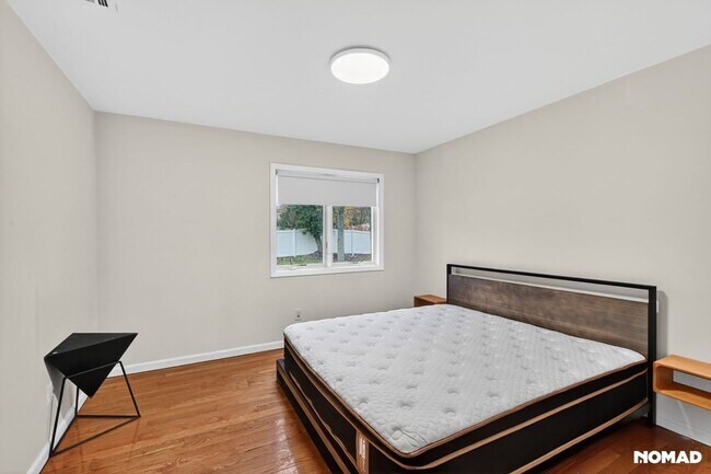 Building Photo - 91 Presidential Dr