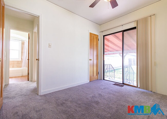 Building Photo - 839 14th St NE